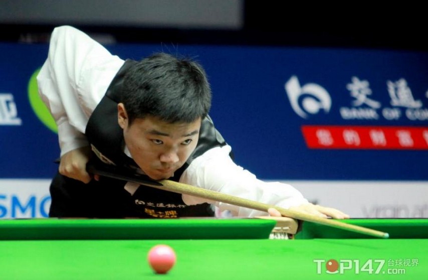 这些帮助她 这些帮助她