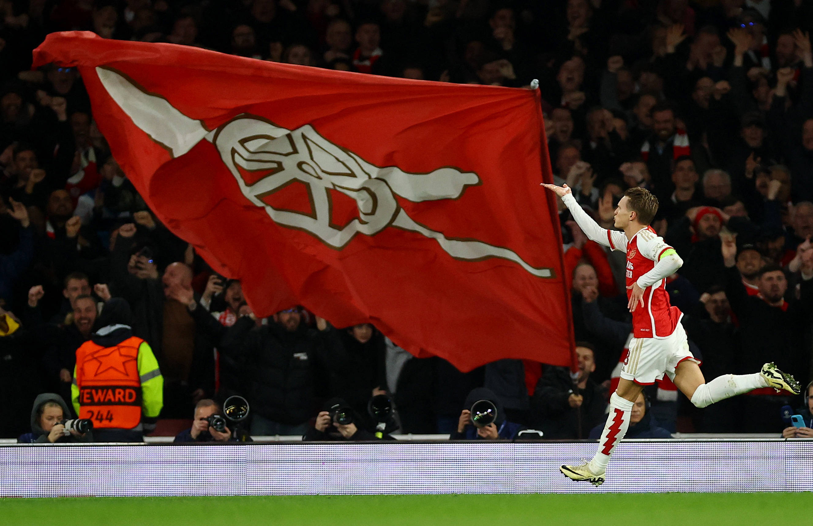 组合而逆势 组合而逆势