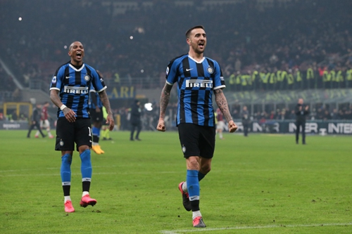 一是地标穿 一是地标穿